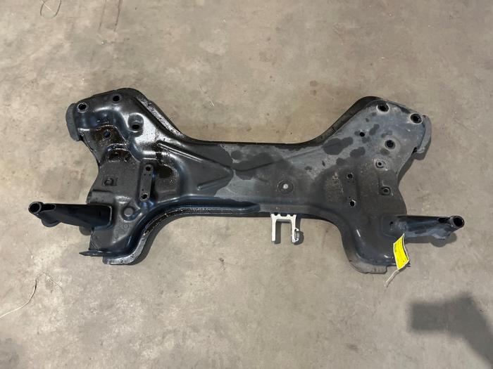 Gebruikte Subframe Citroen Jumper (U9) ë-Jumper Prijs € 70,00 Margeregeling aangeboden door F. van den Mosselaar autodemontage
