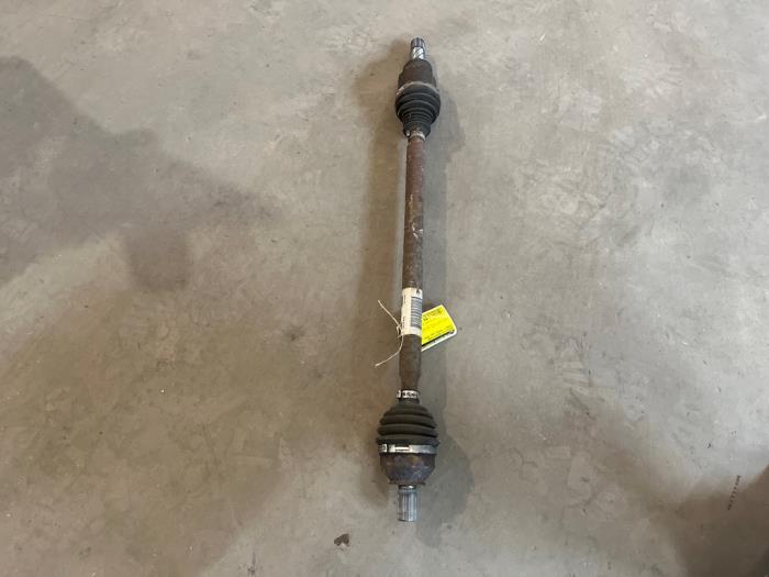 Gebruikte Aandrijfas rechts-voor Renault Twingo III (AH) 1.0 SCe 70 12V Prijs € 45,00 Margeregeling aangeboden door F. van den Mosselaar autodemontage
