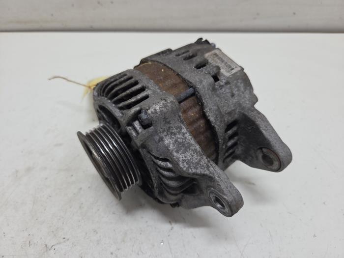 Gebruikte Dynamo Mitsubishi Colt (Z2/Z3) 1.1 12V Prijs € 35,00 Margeregeling aangeboden door F. van den Mosselaar autodemontage