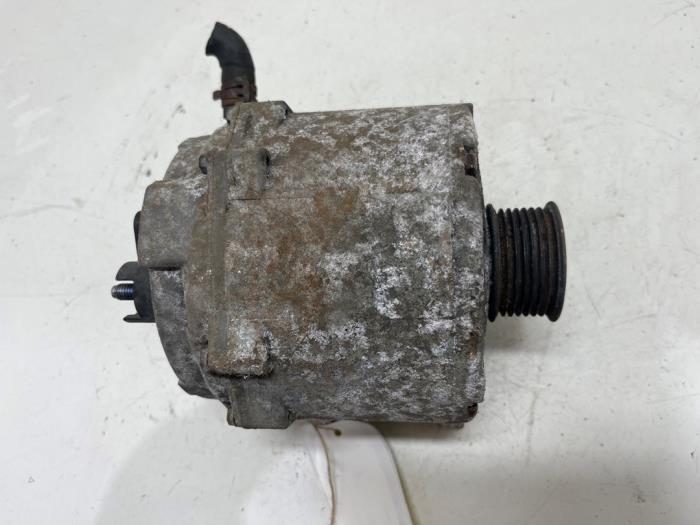 Gebruikte Dynamo Audi A8 (D3) 6.0 W12 48V Quattro Prijs € 125,00 Margeregeling aangeboden door F. van den Mosselaar autodemontage