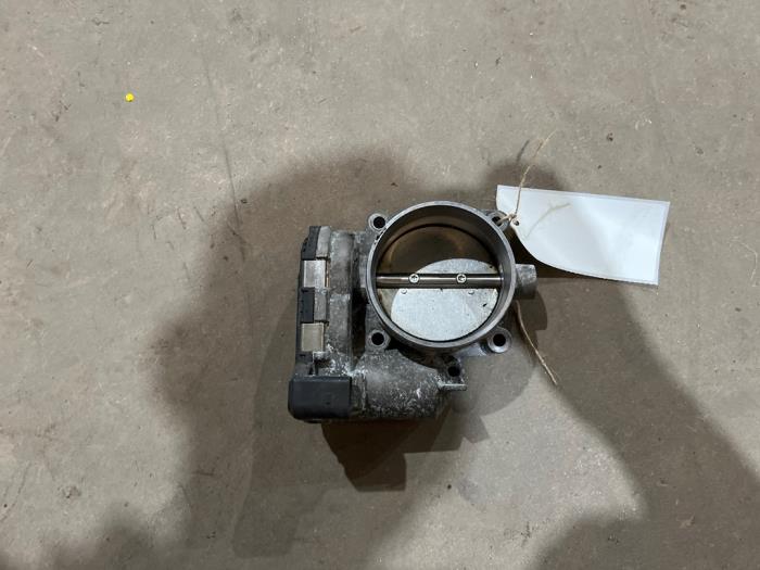 Gebruikte Gasklephuis Audi A8 (D3) 6.0 W12 48V Quattro Prijs € 35,00 Margeregeling aangeboden door F. van den Mosselaar autodemontage