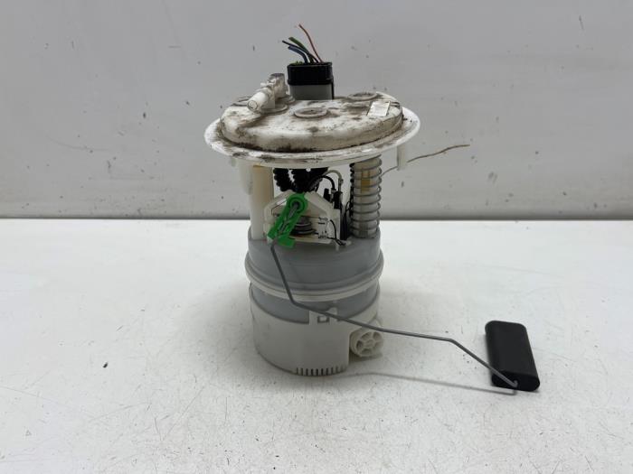 Gebruikte Tank element Pomp Peugeot 3008 I (0U/HU) 1.6 16V THP 155 Prijs € 35,00 Margeregeling aangeboden door F. van den Mosselaar autodemontage