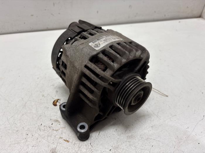 Gebruikte Alternator Fiat Panda (169) 1.2 Fire Prijs € 35,00 Margeregeling aangeboden door F. van den Mosselaar autodemontage