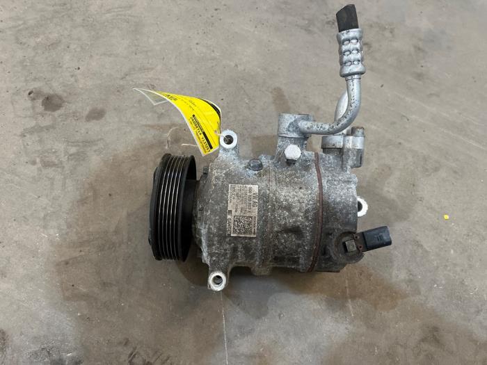 Gebruikte Aircopomp Skoda Fabia III (NJ3) 1.2 TSI 16V Prijs € 75,00 Margeregeling aangeboden door F. van den Mosselaar autodemontage