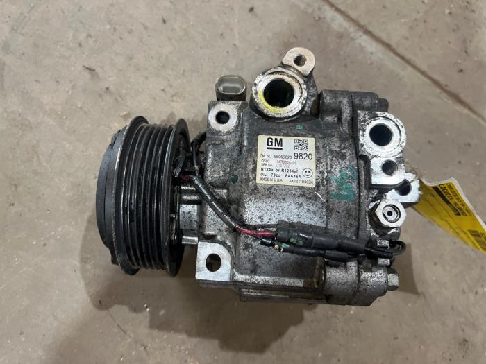 Gebruikte Aircopomp Opel Mokka/Mokka X 1.7 CDTI 16V 4x2 Prijs € 75,00 Margeregeling aangeboden door F. van den Mosselaar autodemontage