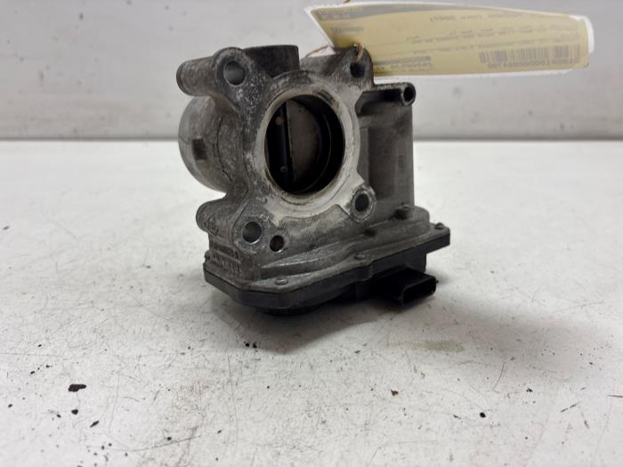 Gebruikte Gasklephuis Renault Twingo II (CN) 1.2 16V Prijs € 35,00 Margeregeling aangeboden door F. van den Mosselaar autodemontage