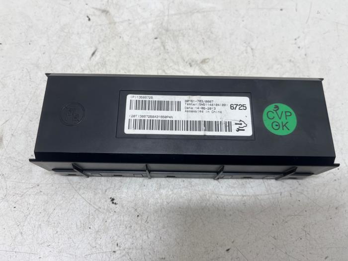 Gebruikte Module climatronic Opel Mokka/Mokka X 1.7 CDTI 16V 4x2 Prijs € 35,00 Margeregeling aangeboden door F. van den Mosselaar autodemontage