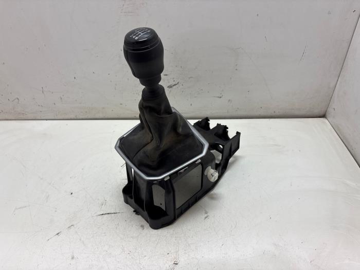 Gebruikte Versnellingspook Dacia Jogger 1.0 TCe 100 Bi-Fuel , ECO-G 12V Prijs € 35,00 Margeregeling aangeboden door F. van den Mosselaar autodemontage