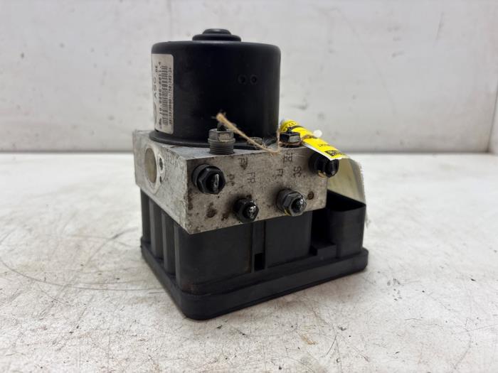 Gebruikte ABS Pomp BMW Mini (R50/53) 1.6 16V One Prijs € 85,00 Margeregeling aangeboden door F. van den Mosselaar autodemontage