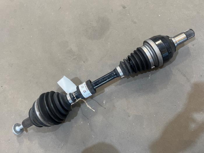 Gebruikte Steekas links-voor Mercedes GLA (H247) 1.3 200 Turbo 16V Prijs € 100,00 Margeregeling aangeboden door F. van den Mosselaar autodemontage