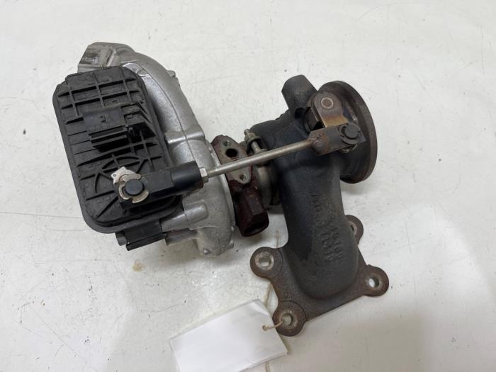 Gebruikte Turbo Volkswagen Tiguan (AD1) 1.4 TSI 16V Prijs € 150,00 Margeregeling aangeboden door F. van den Mosselaar autodemontage