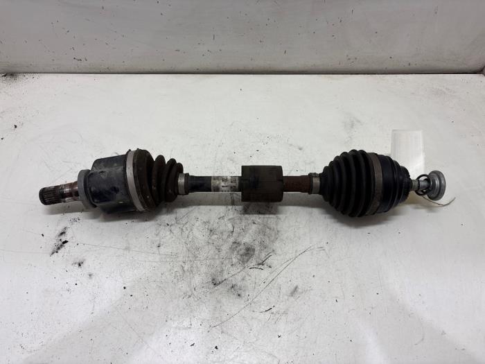 Gebruikte Steekas links-voor BMW 2 serie Active Tourer (F45) 225xe iPerformance 1.5 TwinPower Turbo 12V Prijs € 70,00 Margeregeling aangeboden door F. van den Mosselaar autodemontage