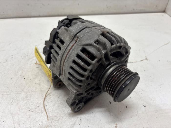 Gebruikte Alternator Seat Ibiza IV (6J5) Prijs € 50,00 Margeregeling aangeboden door F. van den Mosselaar autodemontage