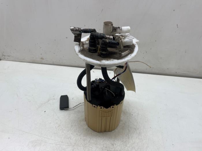 Gebruikte Tank element Pomp Opel Mokka/Mokka X 1.4 Turbo 16V 4x2 Prijs € 35,00 Margeregeling aangeboden door F. van den Mosselaar autodemontage