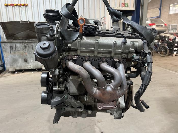 Gebruikte Motor Volkswagen Golf V (1K1) 1.6 FSI 16V Prijs € 250,00 Margeregeling aangeboden door F. van den Mosselaar autodemontage
