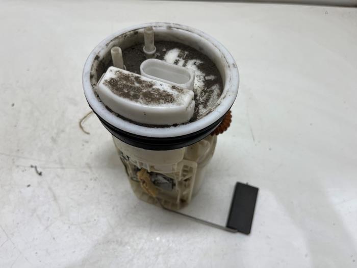 Gebruikte Tank element Pomp Skoda Fabia II Combi 1.2i Prijs € 35,00 Margeregeling aangeboden door F. van den Mosselaar autodemontage
