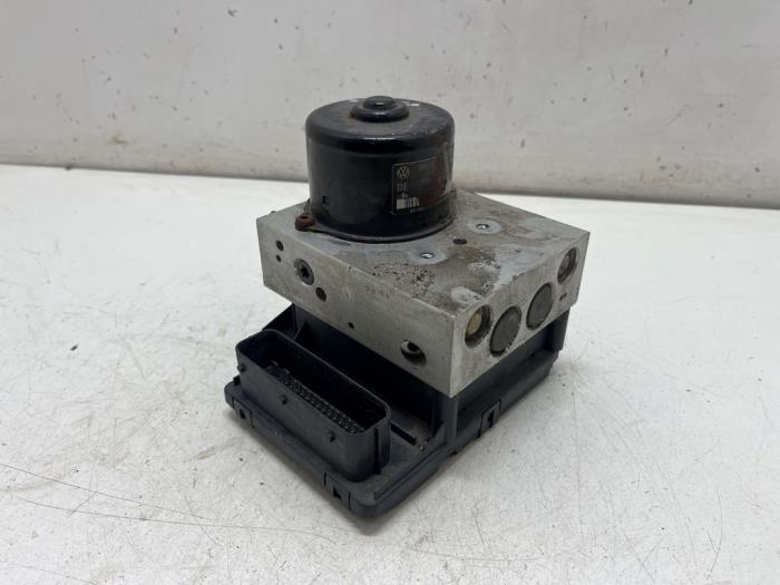 Gebruikte ABS Pomp Audi TT Roadster (8N9) 1.8 20V Turbo Prijs € 200,00 Margeregeling aangeboden door F. van den Mosselaar autodemontage