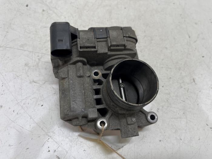 Gebruikte Gasklephuis Volkswagen Golf V (1K1) 1.4 16V Prijs € 25,00 Margeregeling aangeboden door F. van den Mosselaar autodemontage