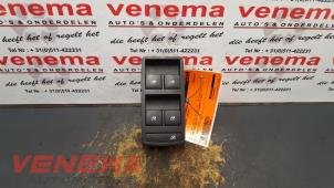 Gebruikte Raam schakelaar elektrisch Opel Insignia Sports Tourer 2.0 CDTI 16V Prijs € 40,00 Margeregeling aangeboden door Venema Autoparts
