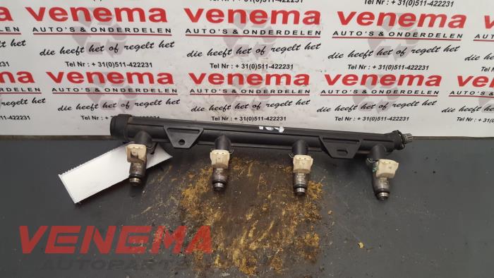 Gebruikte Injector brug Volkswagen Golf V (1K1) 1.4 16V Prijs € 60,00 Margeregeling aangeboden door Venema Autoparts