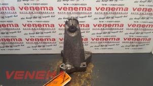 Gebruikte Motorsteun Mercedes C (W203) 1.8 C-200K 16V Prijs € 35,00 Margeregeling aangeboden door Venema Autoparts