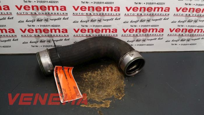 Gebruikte Intercooler Slang Volkswagen Touran (1T1/T2) 2.0 TDI DPF Prijs € 19,99 Margeregeling aangeboden door Venema Autoparts