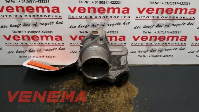 Gebruikte Gasklephuis Renault Megane III Grandtour (KZ) 1.9 dCi Prijs € 44,99 Margeregeling aangeboden door Venema Autoparts