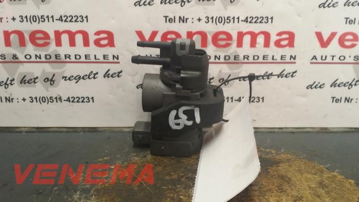 Gebruikte Overdrukklep Turbo Renault Scénic III (JZ) 1.5 dCi 110 Prijs € 14,99 Margeregeling aangeboden door Venema Autoparts