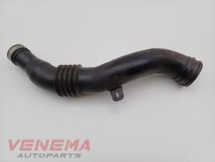 Gebruikte Luchtinlaat slang Renault Laguna II Grandtour (KG) 1.9 dCi 100 Prijs € 24,99 Margeregeling aangeboden door Venema Autoparts