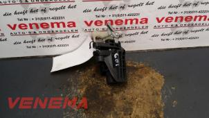 Gebruikte Handgreep Achterklep Citroen C1 1.2 PureTech 82 12V Prijs € 25,00 Margeregeling aangeboden door Venema Autoparts