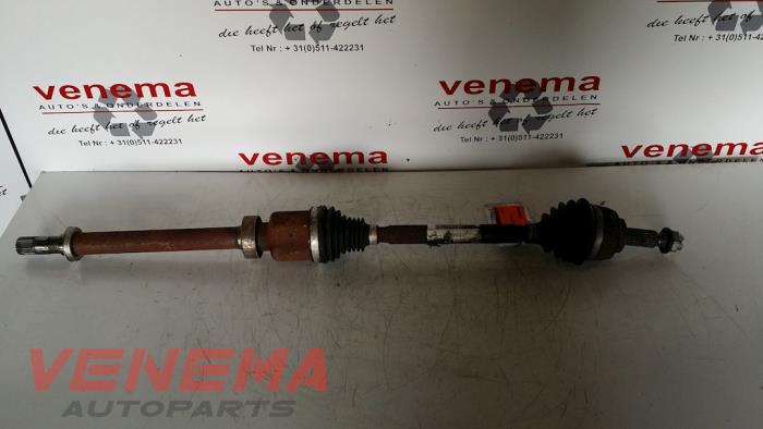 Gebruikte Aandrijfas rechts-voor Renault Captur I (2R) 0.9 Energy TCE 12V Prijs € 123,99 Margeregeling aangeboden door Venema Autoparts