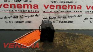 Gebruikte Relais Voorgloei Volkswagen Golf V (1K1) 2.0 TDI DPF Prijs € 9,99 Margeregeling aangeboden door Venema Autoparts