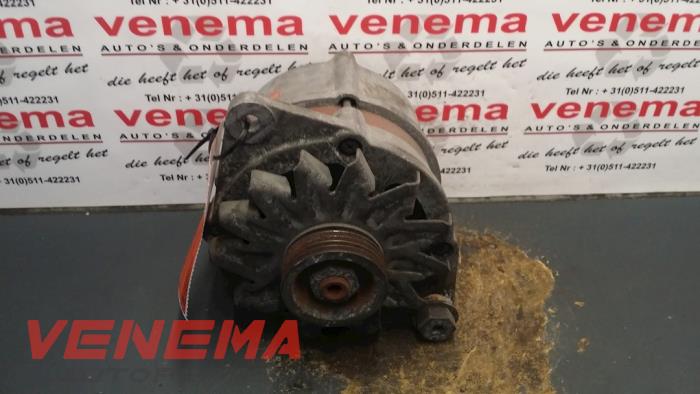 Gebruikte Dynamo Peugeot 405 I (15B) 1.6 SRi,GRi Prijs € 29,99 Margeregeling aangeboden door Venema Autoparts