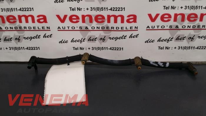 Gebruikte Brandstofleiding Peugeot 308 (4A/C) 1.6 HDiF 16V Prijs € 19,99 Margeregeling aangeboden door Venema Autoparts