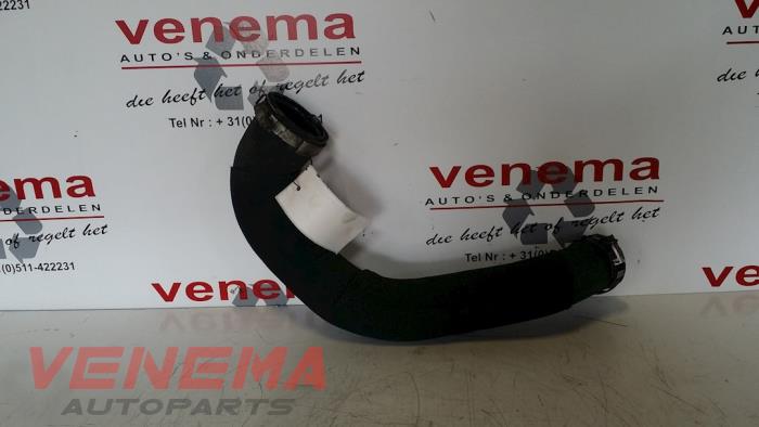Gebruikte Intercooler Slang Audi A4 Avant (B8) 2.0 TDI 16V Prijs € 19,99 Margeregeling aangeboden door Venema Autoparts