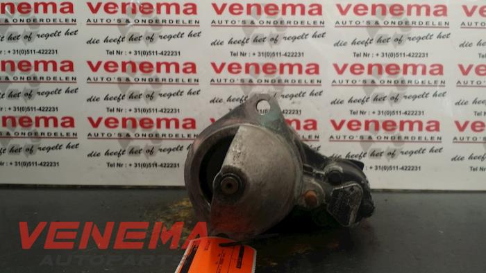 Startmotor van een BMW 3 serie (E36/4) 325 td 1995