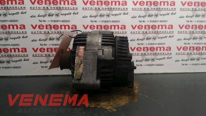 Gebruikte Dynamo BMW 3 serie (E36/4) 325 td Prijs € 29,99 Margeregeling aangeboden door Venema Autoparts
