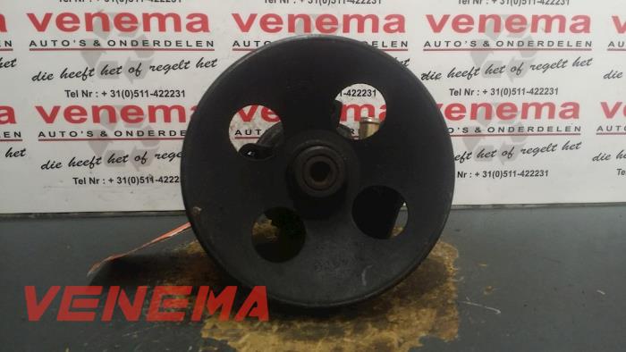 Gebruikte Servopomp Opel Omega B (25/26/27) 2.0i 16V Prijs € 40,00 Margeregeling aangeboden door Venema Autoparts