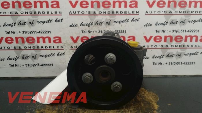 Gebruikte Servopomp Peugeot 607 (9D/U) 2.7 HDi V6 24V Prijs € 130,00 Margeregeling aangeboden door Venema Autoparts