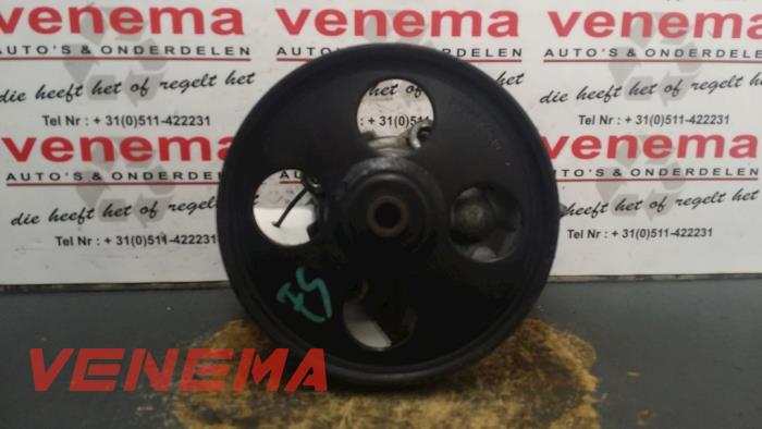 Gebruikte Stuurpomp Peugeot 406 (8B) 1.8 16V Prijs € 45,00 Margeregeling aangeboden door Venema Autoparts