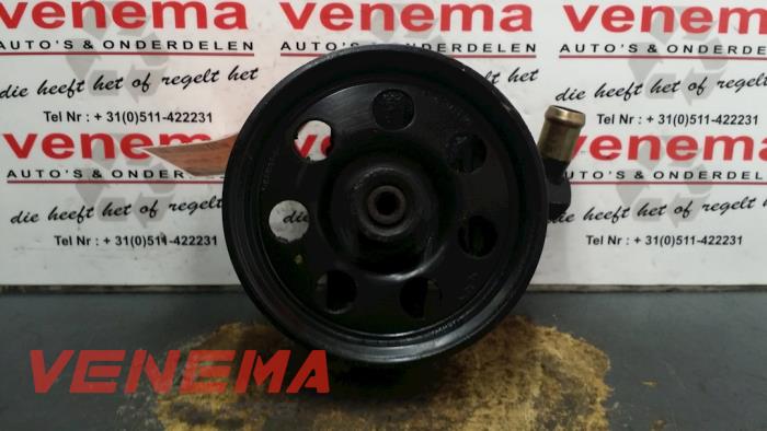 Gebruikte Servopomp Ford Focus 1 1.8 TDdi Prijs € 35,00 Margeregeling aangeboden door Venema Autoparts