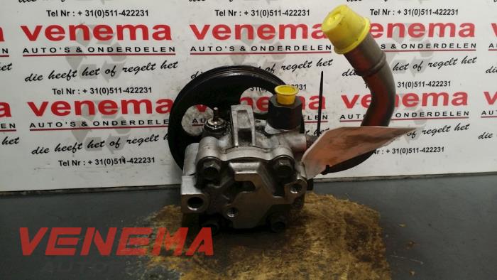 Servopomp van een Ford Mondeo I 2.5i V6 24V 1995