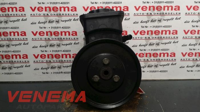 Gebruikte Servopomp BMW 3 serie (E46/4) 320d 16V Prijs € 60,00 Margeregeling aangeboden door Venema Autoparts