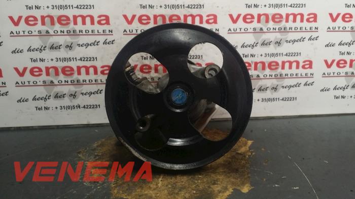 Gebruikte Servopomp Mitsubishi Colt (CJ) 1.6 GLXi 16V Prijs € 35,00 Margeregeling aangeboden door Venema Autoparts
