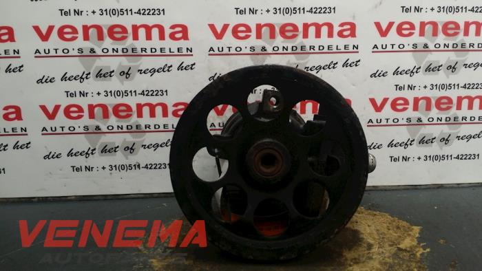 Gebruikte Servopomp Saab 9-3 I (YS3D) 2.0t 16V Ecopower Prijs € 55,00 Margeregeling aangeboden door Venema Autoparts