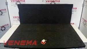 Gebruikte Vloerplaat bagageruimte Skoda Octavia Combi (1Z5) 1.8 TSI 16V Prijs € 100,00 Margeregeling aangeboden door Venema Autoparts