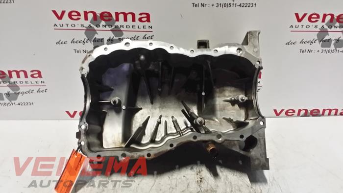 Gebruikte Carterpan Renault Trafic New (FL) 1.9 dCi 82 16V Prijs € 50,00 Margeregeling aangeboden door Venema Autoparts