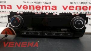 Gebruikte Kachel Bedieningspaneel Volkswagen Polo V (6R) 1.2 TSI 16V BlueMotion Technology Prijs € 99,00 Margeregeling aangeboden door Venema Autoparts