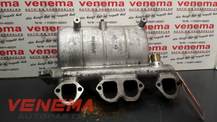 Gebruikte Spruitstuk Inlaat Volkswagen Polo IV (9N1/2/3) 1.9 SDI Prijs € 40,00 Margeregeling aangeboden door Venema Autoparts