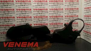 Gebruikte Distributiedeksel Volkswagen Polo V (6R) 1.4 TDI 12V 90 Prijs € 25,00 Margeregeling aangeboden door Venema Autoparts